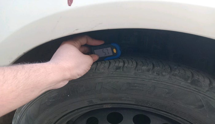 2013 Ford Ecosport AMBIENTE 1.5L DIESEL, Diesel, Manual, 1,50,000 km, tyre