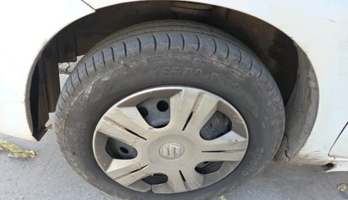 2013 Maruti Wagon R 1.0 VXI, Petrol, Manual, 66,257 km, tyre