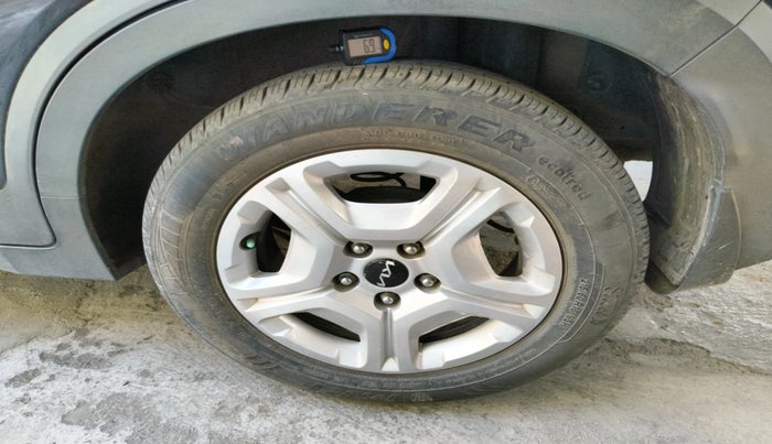 2023 KIA SONET HTK PLUS 1.2, Petrol, Manual, 24,219 km, tyre