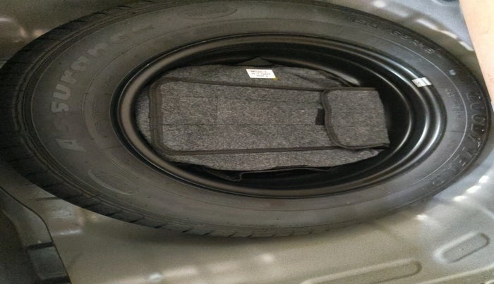 2023 KIA SONET HTK PLUS 1.2, Petrol, Manual, 24,219 km, tyre