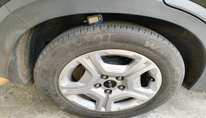 2023 KIA SONET HTK PLUS 1.2, Petrol, Manual, 24,219 km, tyre