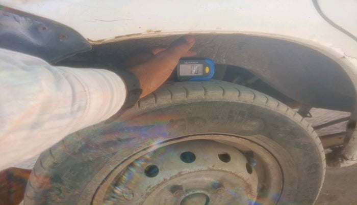 2012 Maruti Alto LXI, CNG, Manual, 1,59,727 km, tyre