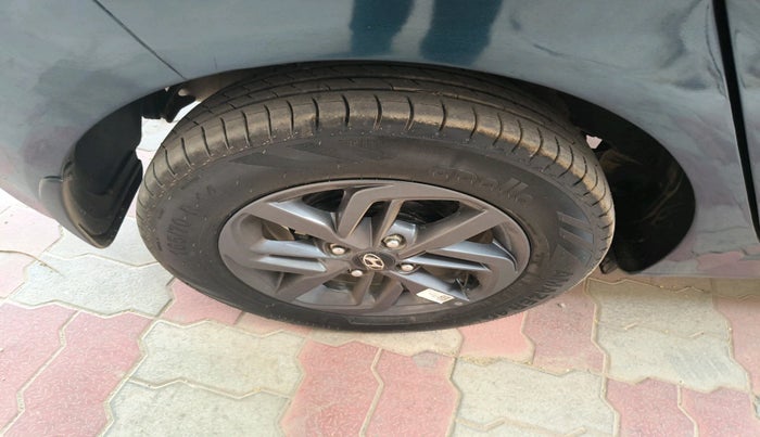 2022 Hyundai GRAND I10 NIOS SPORTZ 1.2 KAPPA VTVT CNG, CNG, Manual, 34,447 km, tyre