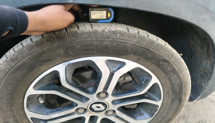 2021 Renault Kwid RXT 1.0 (O), CNG, Manual, 1,29,250 km, tyre