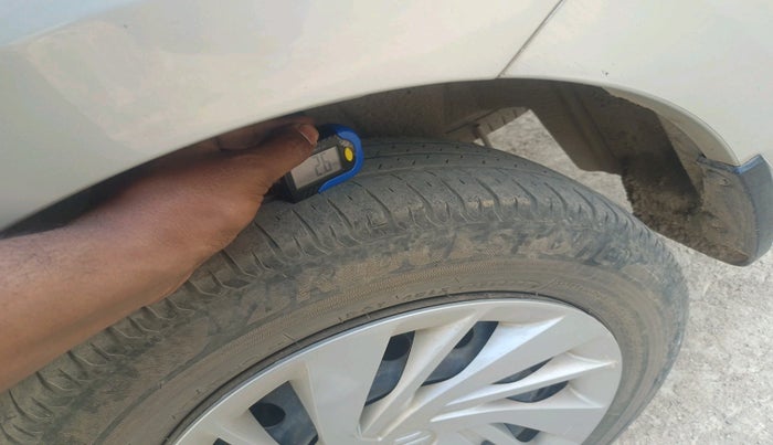 2022 Maruti Ertiga VXI CNG, CNG, Manual, 62,918 km, tyre