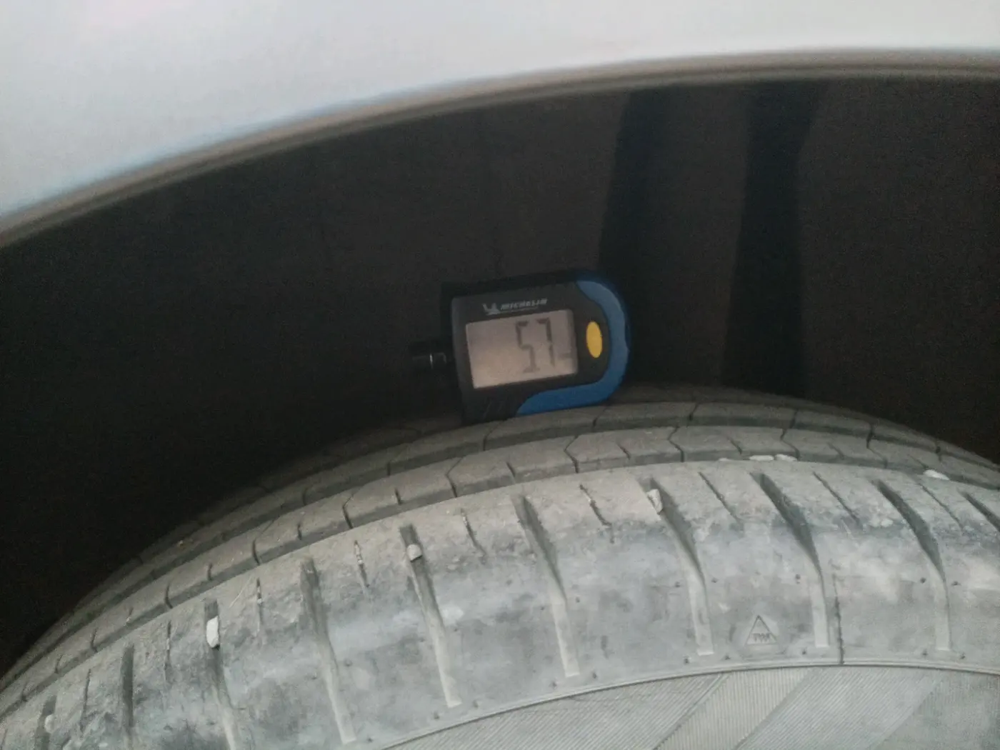 2023 Maruti Dzire ZXI, Petrol, Manual, 14,034 km, tyre