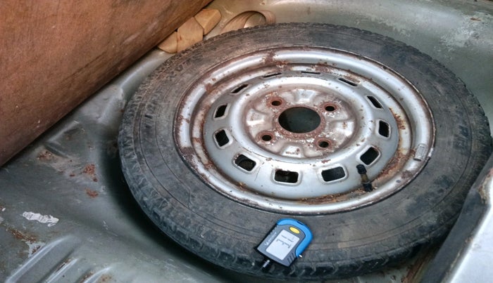 2011 Chevrolet Spark LS 1.0, Petrol, Manual, 89,306 km, tyre