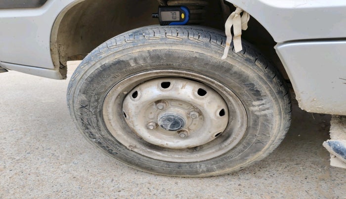 2011 Maruti OMNI E 8 STR, Petrol, Manual, 42,564 km, tyre