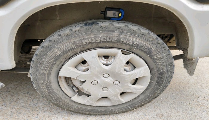 2011 Maruti OMNI E 8 STR, Petrol, Manual, 42,564 km, tyre