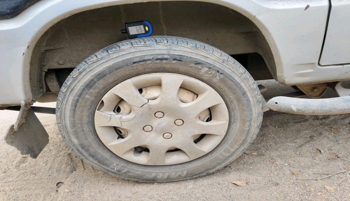 2011 Maruti OMNI E 8 STR, Petrol, Manual, 42,564 km, tyre