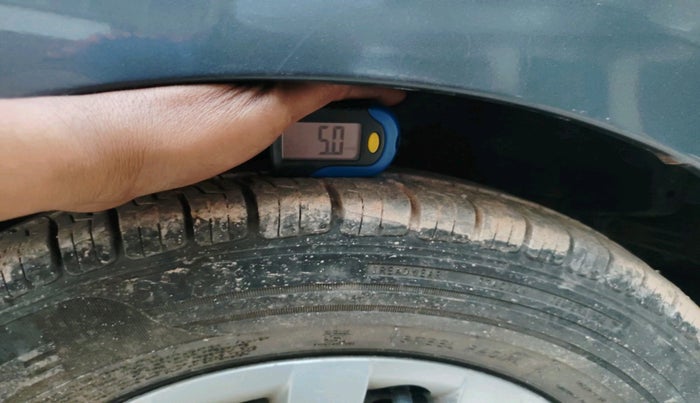 2013 Hyundai i10 MAGNA 1.2, Petrol, Manual, 83,489 km, tyre