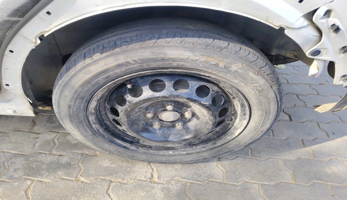 2016 Honda BR-V 1.5L I- DTEC V, Diesel, Manual, 2,19,107 km, tyre