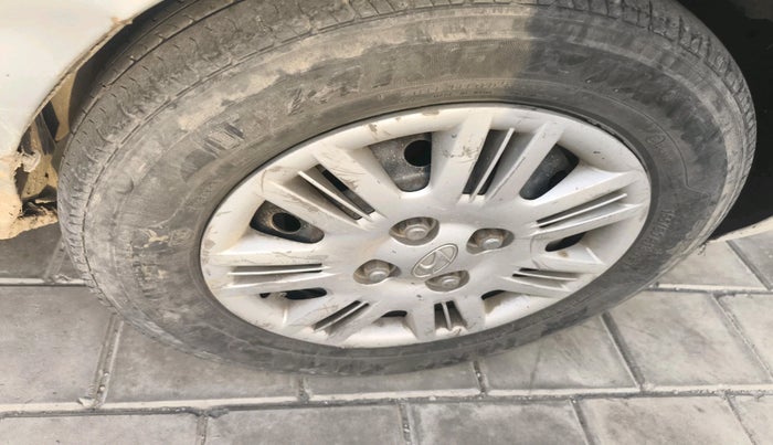 2011 Hyundai Santro Xing GLS, CNG, Manual, 3,34,914 km, tyre