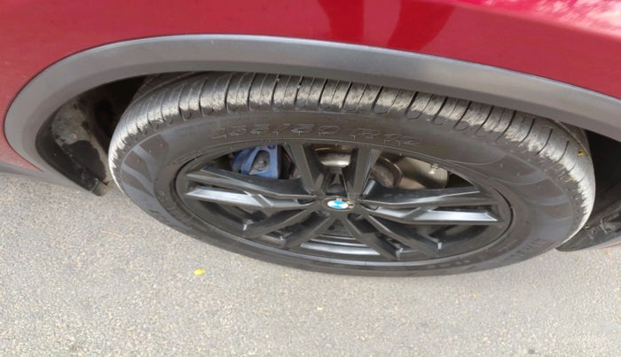 2018 BMW X4 xDrive30i M Sport X, Petrol, Automatic, 1,09,527 km, tyre