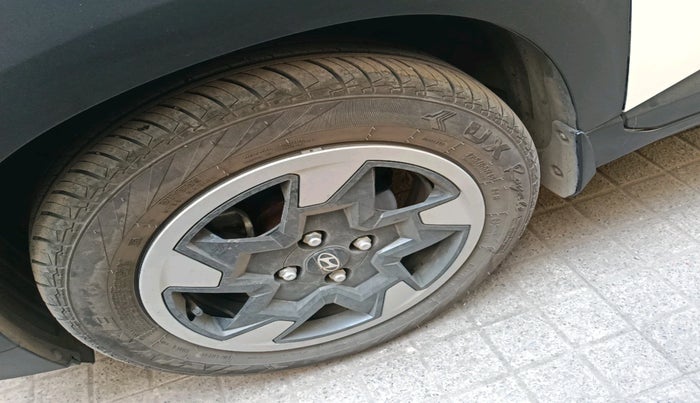 2025 Hyundai EXTER SX Smart 1.2 HY-CNG Duo, CNG, Manual, 6,850 km, tyre