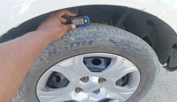 2017 Ford Ecosport AMBIENTE 1.5L DIESEL, Diesel, Manual, 94,475 km, tyre