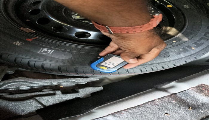 2021 Tata TIGOR XE PETROL, Petrol, Manual, 10,947 km, tyre