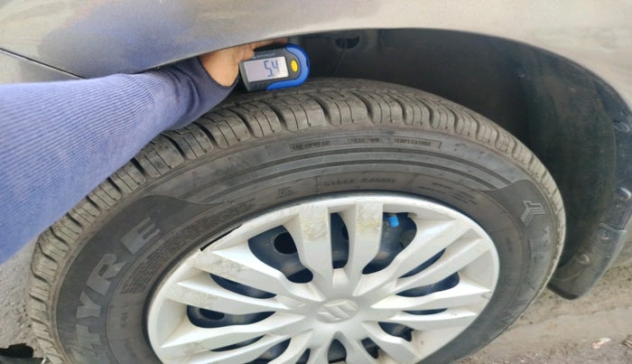 2017 Maruti Dzire VXI AMT, Petrol, Automatic, 52,893 km, tyre