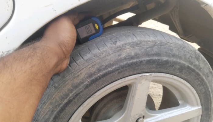 2015 Maruti Alto K10 VXI, Petrol, Manual, 1,54,548 km, tyre