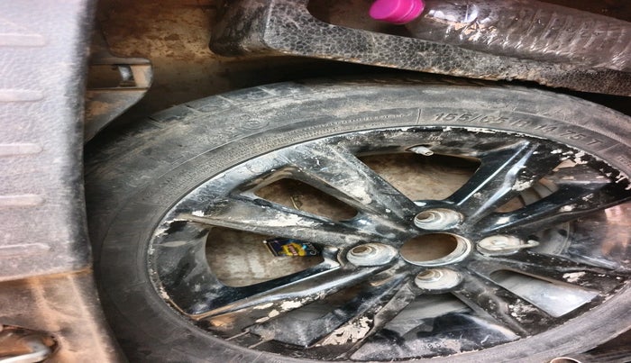 2013 Maruti Wagon R 1.0 VXI, Petrol, Manual, 1,03,521 km, tyre