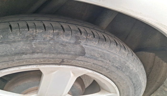 2013 Honda City 1.5L I-VTEC S MT, CNG, Manual, 1,44,509 km, tyre