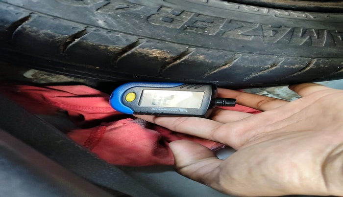 2018 Maruti Alto K10 VXI, CNG, Manual, 1,63,214 km, tyre