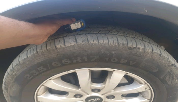 2017 Mahindra XUV500 W10 AT, Diesel, Automatic, 46,440 km, tyre