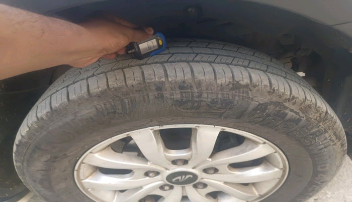 2017 Mahindra XUV500 W10 AT, Diesel, Automatic, 46,440 km, tyre