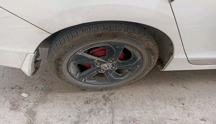 2014 Honda City 1.5L I-DTEC VX, Diesel, Manual, 1,12,269 km, tyre