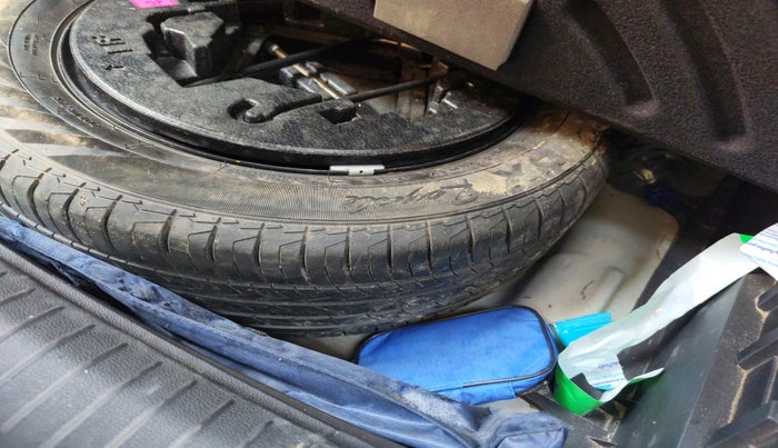 2017 Hyundai Creta SX (O) 1.6 DIESEL, Diesel, Manual, 87,514 km, tyre