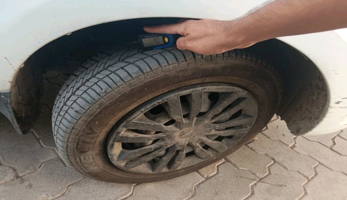 2015 Tata Bolt XM QUADRAJET, Diesel, Manual, 75,142 km, tyre