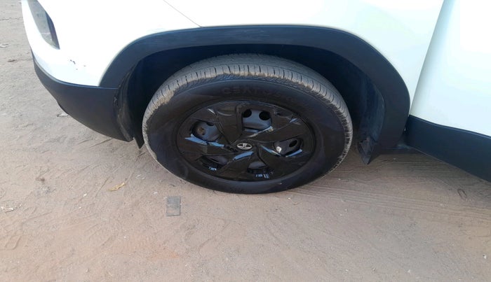 2023 Tata PUNCH ADVENTURE AMT, Petrol, Automatic, 19,819 km, tyre