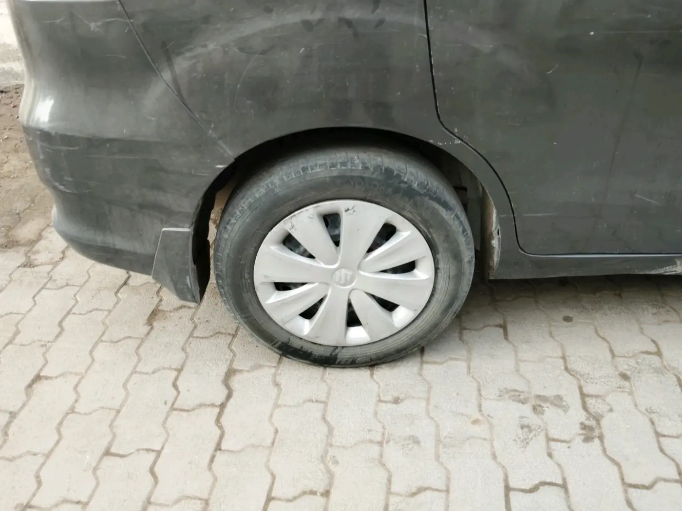 2016 Maruti Ertiga VDI SHVS, Diesel, Manual, 4,80,001 km, tyre