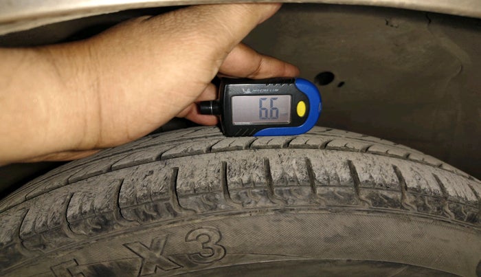 2013 Maruti Wagon R 1.0 LXI CNG, CNG, Manual, 41,634 km, tyre