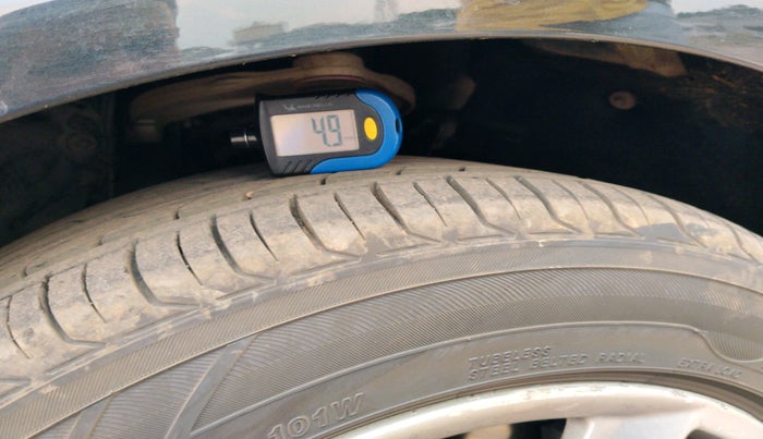 2012 BMW 5 Series 520D 2.0, Diesel, Automatic, 1,07,837 km, tyre