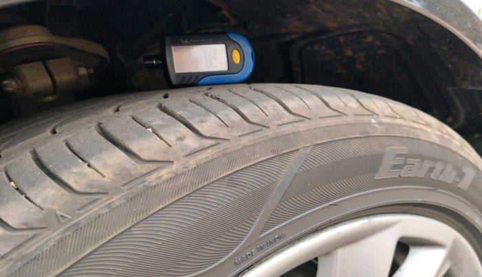 2012 BMW 5 Series 520D 2.0, Diesel, Automatic, 1,07,837 km, tyre