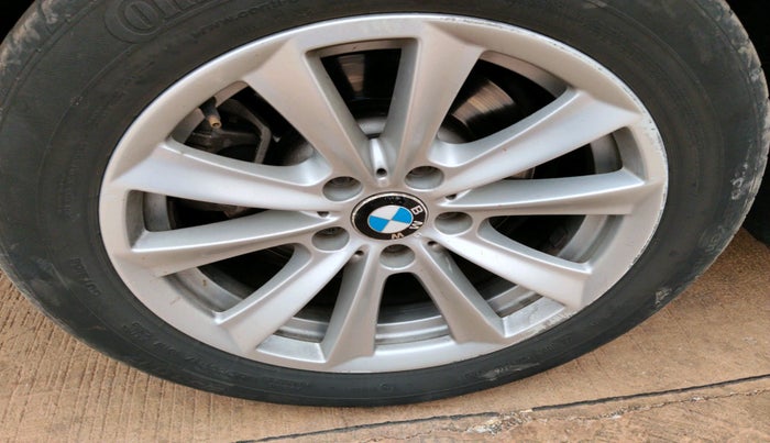 2012 BMW 5 Series 520D 2.0, Diesel, Automatic, 1,07,837 km, tyre