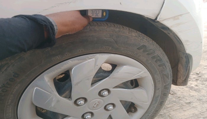 2019 Hyundai NEW SANTRO SPORTZ MT, CNG, Manual, 80,372 km, tyre