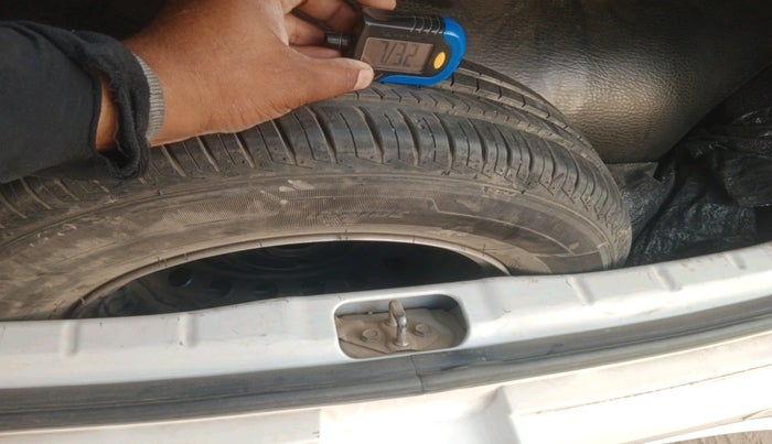 2019 Hyundai NEW SANTRO SPORTZ MT, CNG, Manual, 80,372 km, tyre