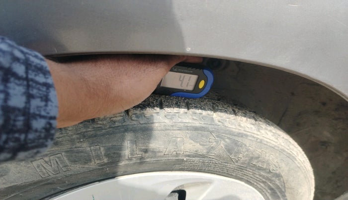 2016 Maruti Celerio VXI, CNG, Manual, 87,293 km, tyre