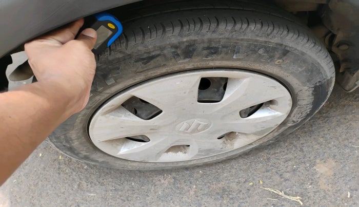 2023 Maruti New Wagon-R VXI CNG 1.0, CNG, Manual, 31,347 km, tyre