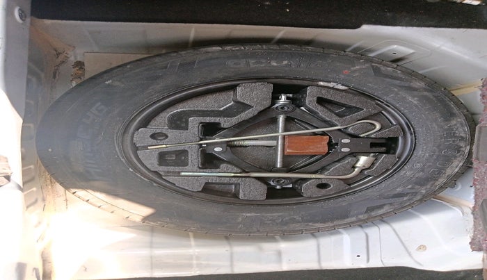 2021 Tata PUNCH CREATIVE  AMT, Petrol, Automatic, 44,746 km, tyre