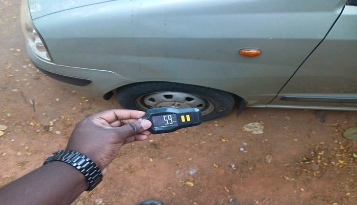 2004 Hyundai Santro Xing XG, Petrol, Manual, 43,400 km, tyre