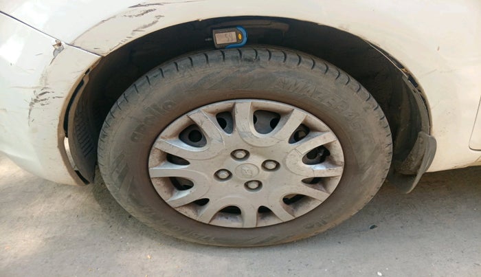 2011 Hyundai i20 MAGNA 1.2, Petrol, Manual, 74,497 km, tyre