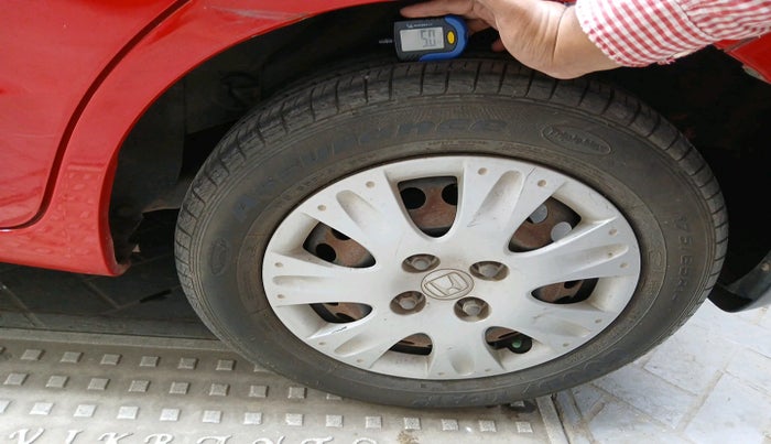 2013 Honda Brio S MT, Petrol, Manual, 56,917 km, tyre