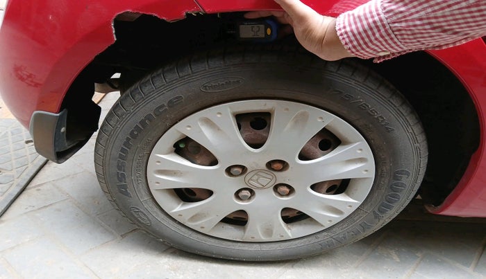 2013 Honda Brio S MT, Petrol, Manual, 56,917 km, tyre