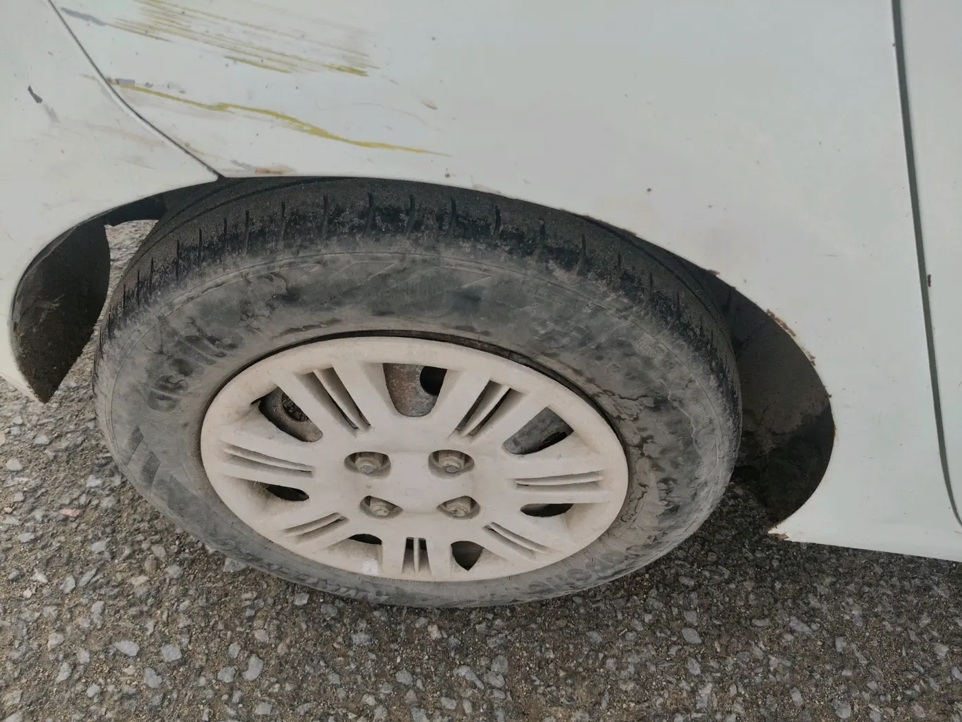 2011 Hyundai i10 MAGNA 1.2, Petrol, Manual, 96,793 km, tyre