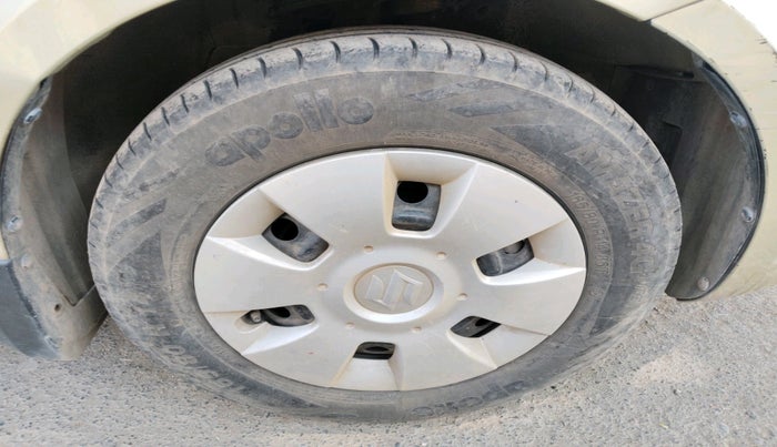 2006 Maruti Swift VXI 1.3, Petrol, Manual, 39,872 km, tyre