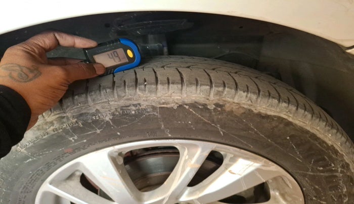 2011 Maruti Swift ZXI, Petrol, Manual, 94,346 km, tyre