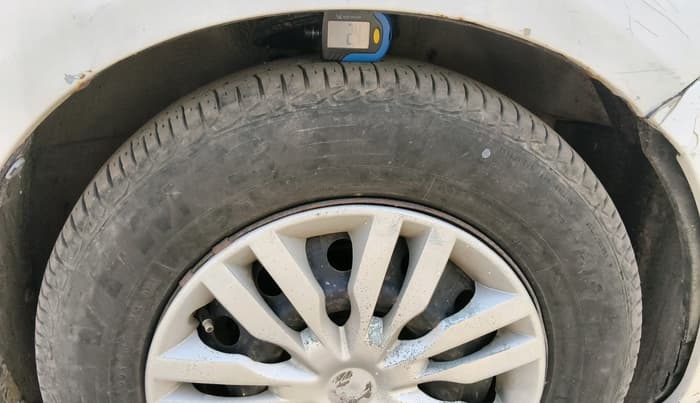 2011 Maruti Ritz VDI, Diesel, Manual, 1,11,037 km, tyre